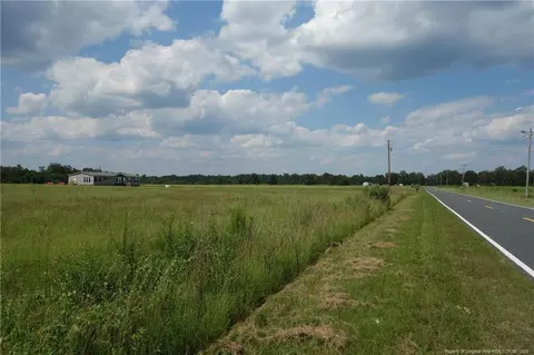 4433 Mcgirt Rd, Maxton, NC 28364