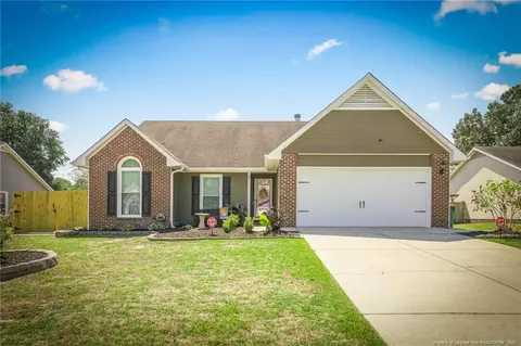 5409 Heather St, Hope Mills, NC 28348