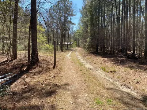 289 Bret Rd, Cameron, NC 28326