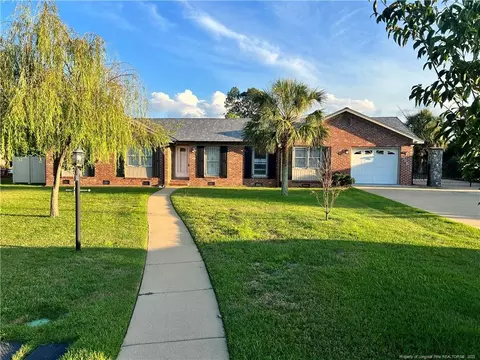 620 Northampton Rd, Fayetteville, NC 28303