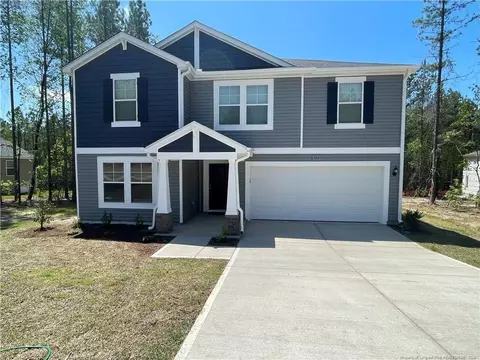 104 Rocking Horse Ln, Sanford, NC 27332