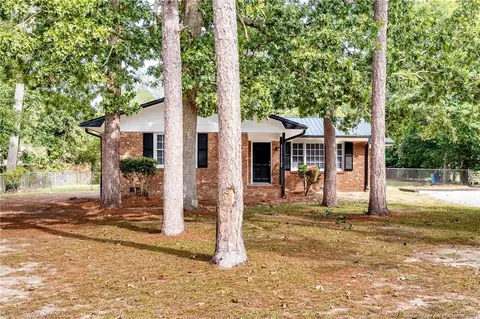 286 Lemont Dr, Fayetteville, NC 28303