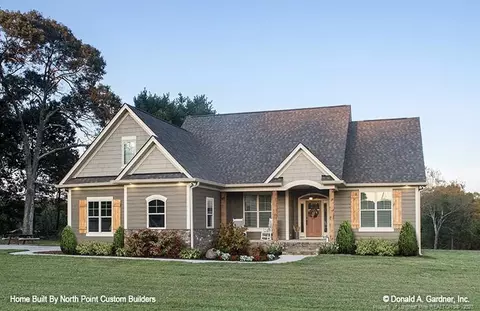 111 Miami St, Clinton, NC 28328