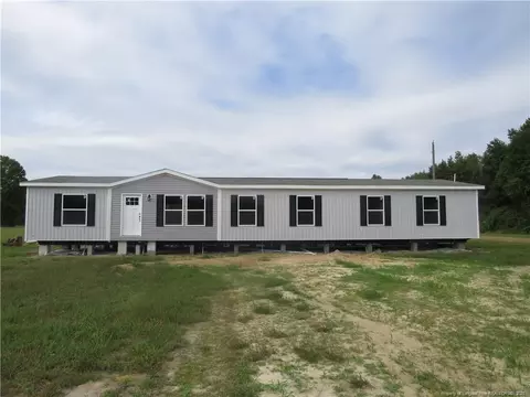 1621 Birtie Rd, Lumberton, NC 28358