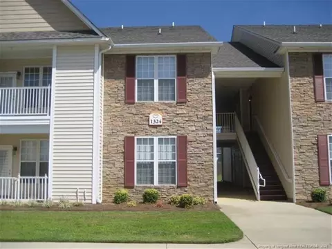 1324 Kershaw #106, Fayetteville, NC 28314