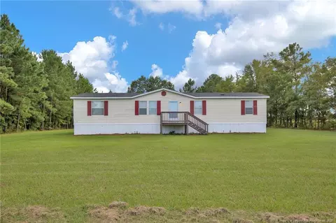 2556 Missouri Rd, Maxton, NC 28364