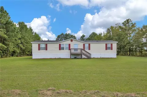 2556 Missouri Rd, Maxton, NC 28364
