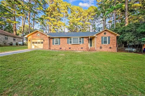 724 Roundtree Dr, Fayetteville, NC 28303