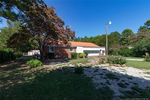 4106 Laurinburg, Raeford, NC 28376