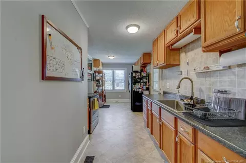 660 Pendergraft Rd, Bunnlevel, NC 28323 photo 9