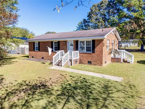 237 S Ida St, Coats, NC 27521