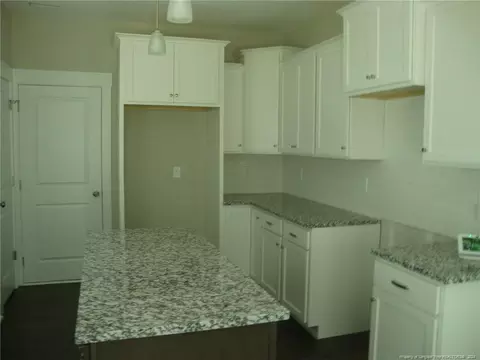 1069 Dean Rd, Saint Pauls, NC 28384 photo 8
