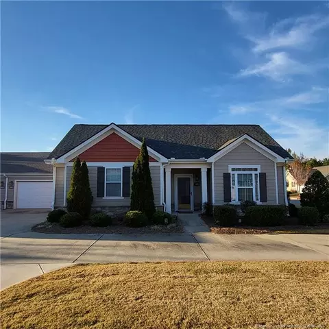 221 Nandina Ct, Fayetteville, NC 28311