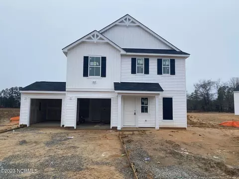 262 Walters Run Dr, Raeford, NC 28376