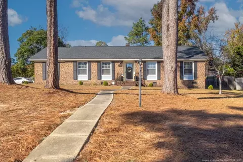 6221 Cool Shade Dr, Fayetteville, NC 28303