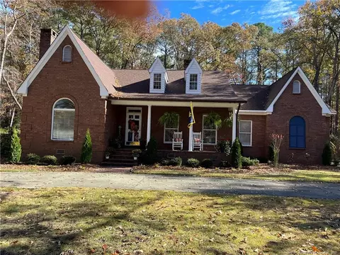 21 Trinity Dr, Lumberton, NC 28358 photo 1