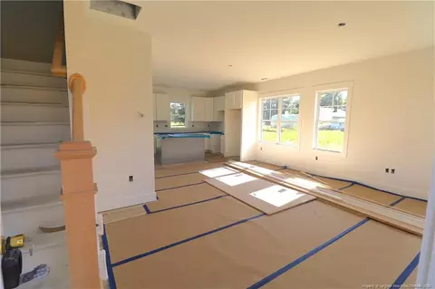 405 E Harnett St, Dunn, NC 28334 photo 3