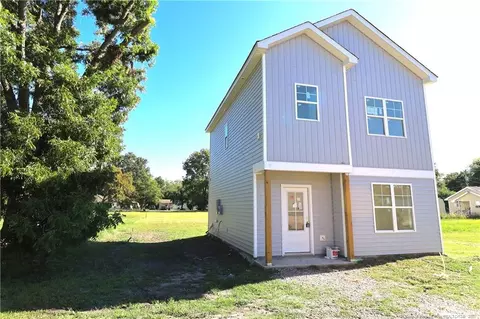 405 E Harnett, Dunn, NC 28334