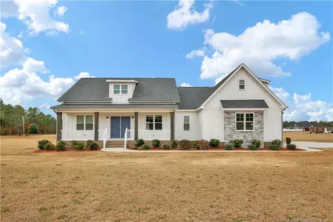 41 Fox Hills Ln, Stedman, NC 28391