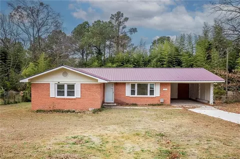 7550 Decatur Dr, Fayetteville, NC 28314