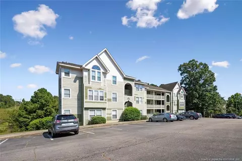 962 Stewarts Creek Dr #8, Fayetteville, NC 28314