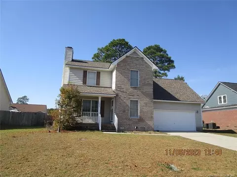 3822 Dickens Ave, Hope Mills, NC 28348