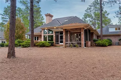 110 Chesterfield Dr, Pinehurst, NC 28374 photo 2