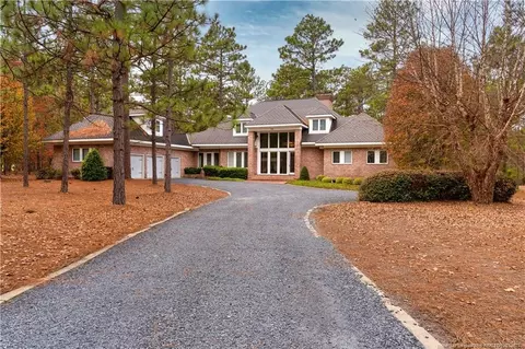 110 Chesterfield Dr, Pinehurst, NC 28374