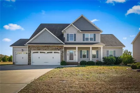 3820 Barnsdale Dr, Wade, NC 28395