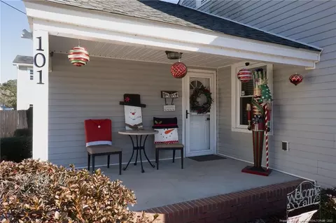 101 N 10th St, Erwin, NC 28339 photo 4