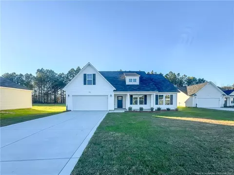 114 Magnolia St, Parkton, NC 28371