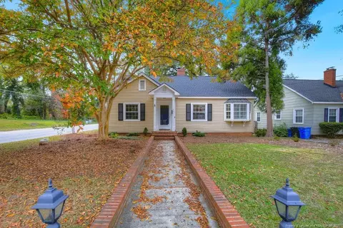 401 Rollingwood Cir, Fayetteville, NC 28305