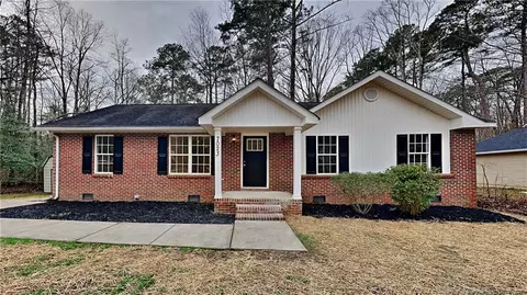 7023 Cedar Rd, Sanford, NC 27332