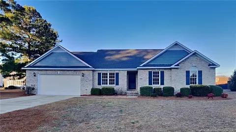 319 Damsel Ct, Linden, NC 28356