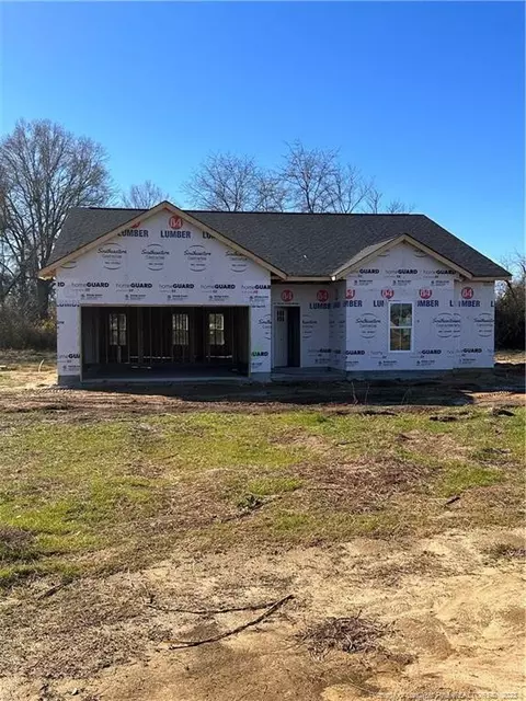 89 Fortis Dr, Parkton, NC 28371