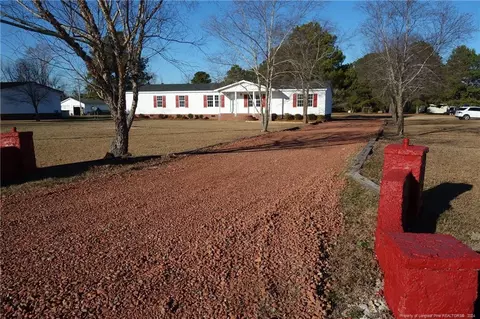 3001 Popes Crossing Rd, Lumberton, NC 28358