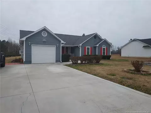103 Cherokee Dr, Raeford, NC 28376