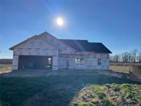 51 Delta Dr, Parkton, NC 28371