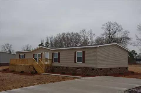 192 Dean Rd, Saint Pauls, NC 28384