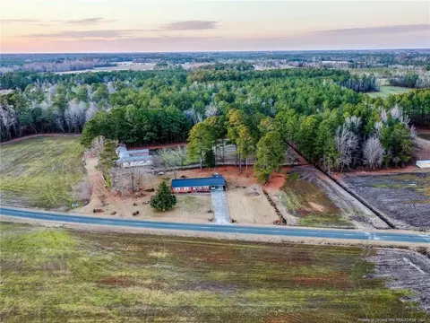 1282 Collins Dr, Lumberton, NC 28358