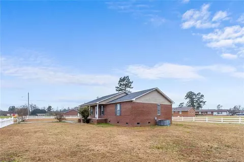 724 Brookfield, Pembroke, NC 28372