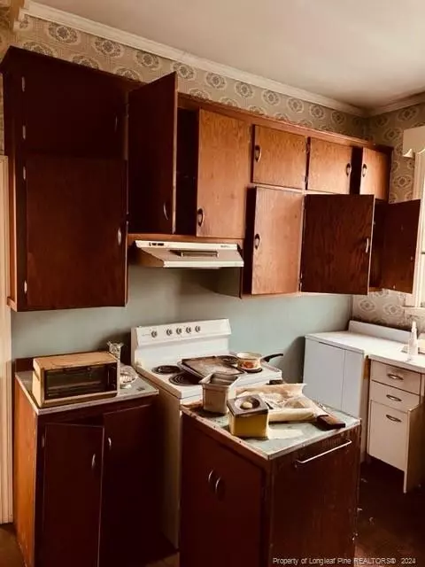 501 W Main St, Rowland, NC 28383