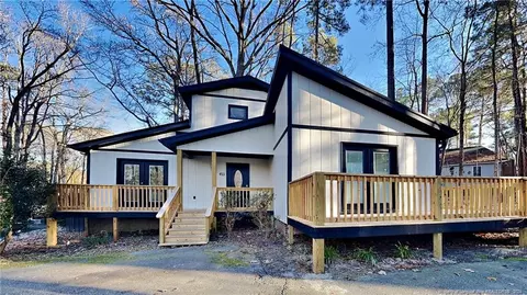 453 Harbor Trce, Sanford, NC 27332