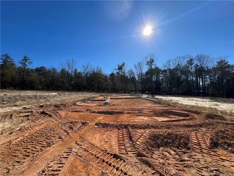 350 Glassmine Trl, Aberdeen, NC 28315
