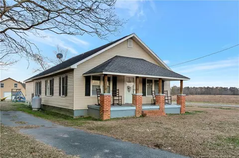 5373 Howell Rd, Lumberton, NC 28358