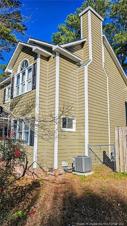  840 Hilton Dr, Fayetteville, NC 28311 photo 2