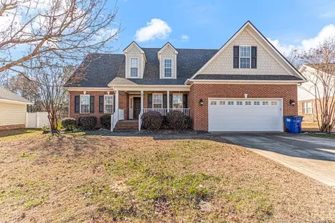 341 Thorncliff Dr, Raeford, NC 28376