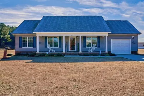 623 Hammonds Rd, Lumberton, NC 28360