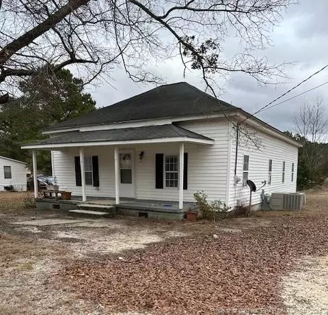 1605 Martin Luther King Dr, Elizabethtown, NC 28337