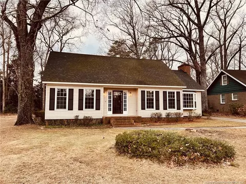 3720 Berkley Ln, Lumberton, NC 28360